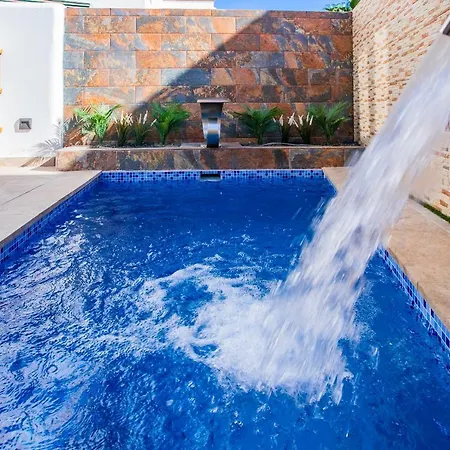 Casa Evelyn Piscina Climatizada Сasa de vacaciones Playa Blanca (Lanzarote)